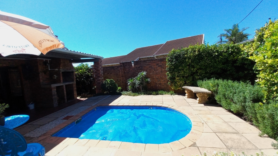 3 Bedroom Property for Sale in Strelitzia Park Eastern Cape